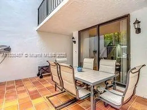 350 Grapetree Drive Key Biscayne FL 33149