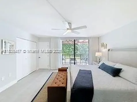 350 Grapetree Drive Key Biscayne FL 33149