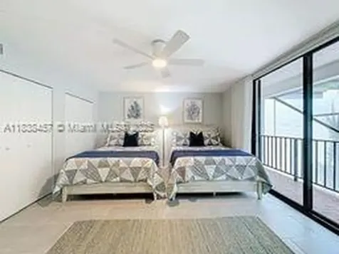 350 Grapetree Drive Key Biscayne FL 33149