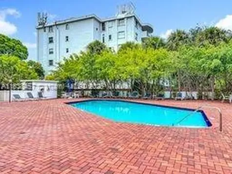 350 Grapetree Drive Key Biscayne FL 33149