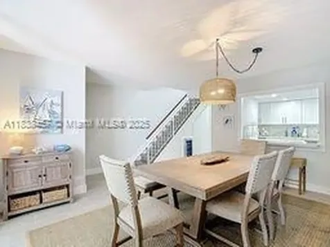350 Grapetree Drive Key Biscayne FL 33149