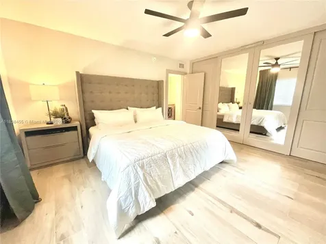 626 Meridian Avenue Miami Beach FL 33139