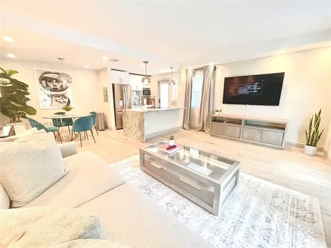 626 Meridian Avenue Miami Beach FL 33139