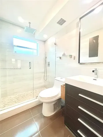 626 Meridian Avenue Miami Beach FL 33139