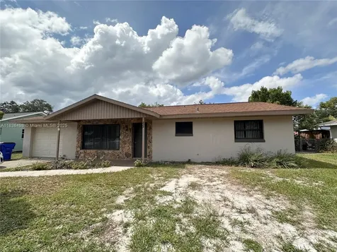 225 Sparrow Avenue Sebring FL 33870