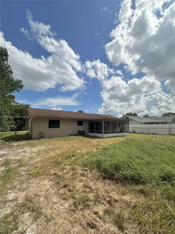 225 Sparrow Avenue Sebring FL 33870