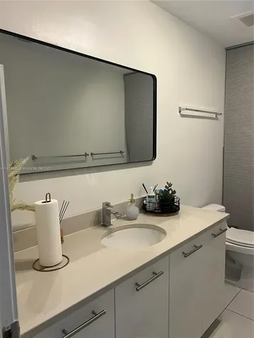 3250 NE 1st Avenue Miami FL 33137