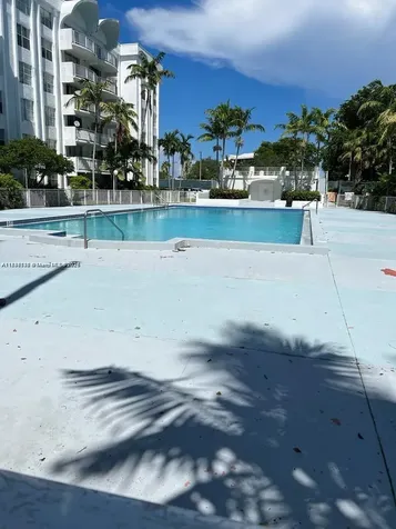 498 NW 165th Street Road Miami FL 33169