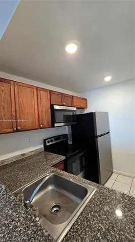 498 NW 165th Street Road Miami FL 33169