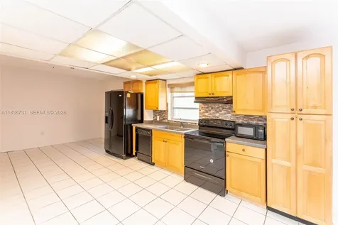 3862 NE 171st Street North Miami Beach FL 33160