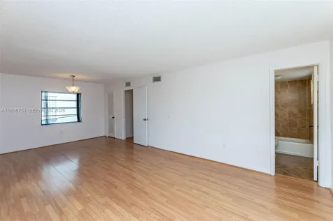 3862 NE 171st Street North Miami Beach FL 33160