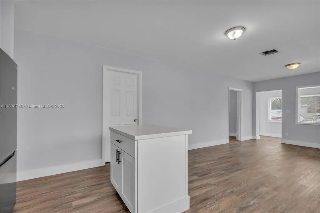 2243 Greene Street Hollywood FL 33020