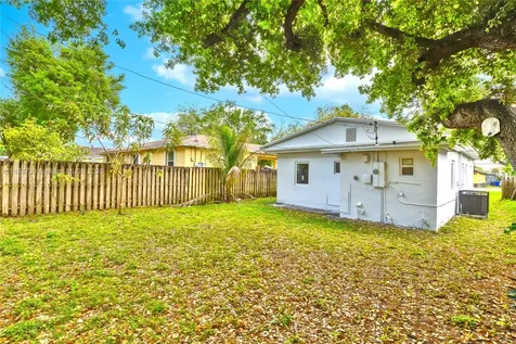 2243 Greene Street Hollywood FL 33020