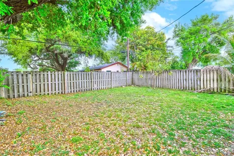 2243 Greene Street Hollywood FL 33020
