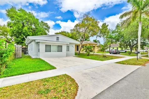 2243 Greene Street Hollywood FL 33020