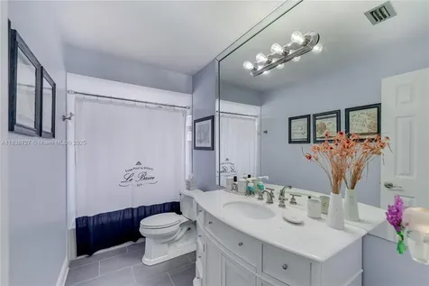 1060 NW 128th Court Miami FL 33182