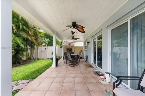 1060 NW 128th Court Miami FL 33182