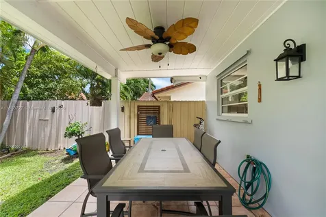 1060 NW 128th Court Miami FL 33182