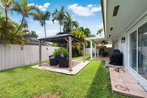 1060 NW 128th Court Miami FL 33182
