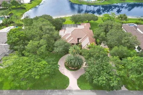 3833 Pine Lake Drive Weston FL 33332