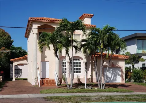3124 Prairie Avenue Miami Beach FL 33140