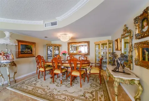 2751 S Ocean Drive Hollywood FL 33019