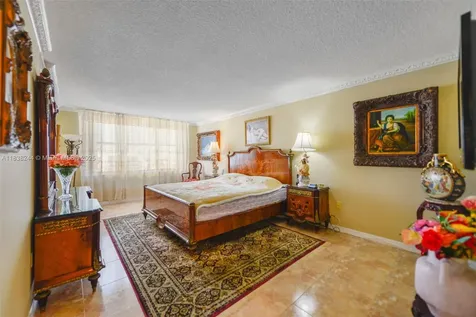 2751 S Ocean Drive Hollywood FL 33019