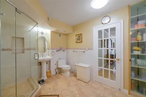 2751 S Ocean Drive Hollywood FL 33019