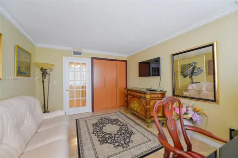 2751 S Ocean Drive Hollywood FL 33019