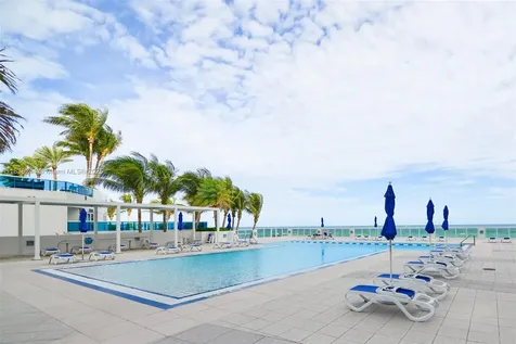 2751 S Ocean Drive Hollywood FL 33019