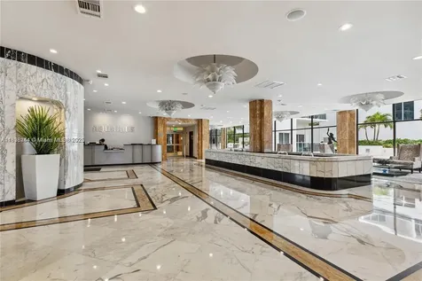 2751 S Ocean Drive Hollywood FL 33019