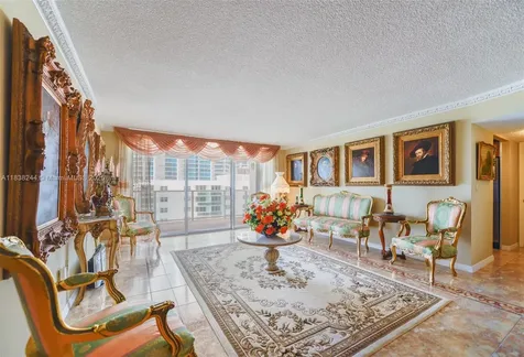 2751 S Ocean Drive Hollywood FL 33019