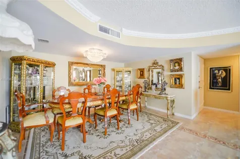 2751 S Ocean Drive Hollywood FL 33019