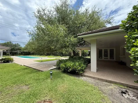 11055 Paradela Street Coral Gables FL 33156