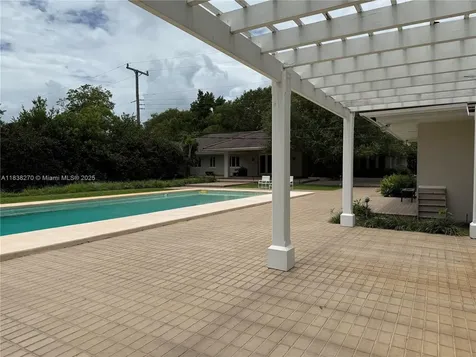 11055 Paradela Street Coral Gables FL 33156