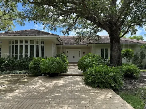 11055 Paradela Street Coral Gables FL 33156