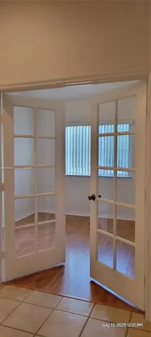 2125 NW 77th Way Pembroke Pines FL 33024