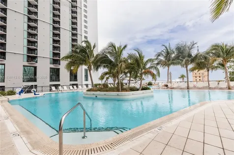 601 NE 1st Avenue Miami FL 33132
