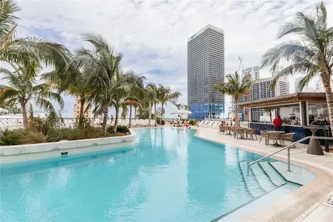 601 NE 1st Avenue Miami FL 33132