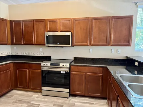 8800 NW 107th Court Doral FL 33178
