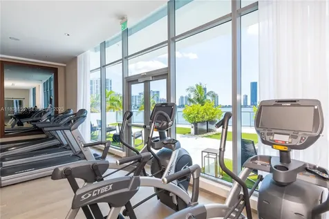 3250 NE 188th Street Aventura FL 33180