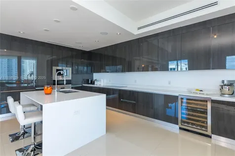3250 NE 188th Street Aventura FL 33180