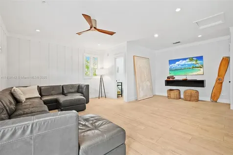 7830 SW 51st Avenue Miami FL 33143