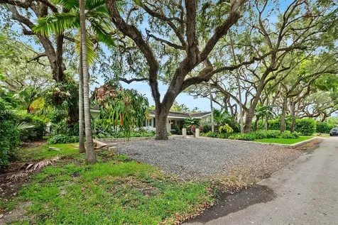 7830 SW 51st Avenue Miami FL 33143
