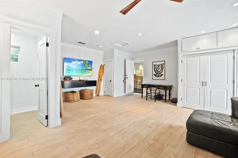 7830 SW 51st Avenue Miami FL 33143