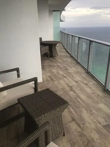 4111 S Ocean Drive Hollywood FL 33019