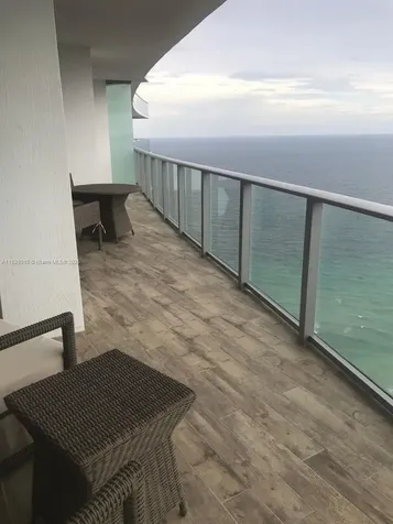 4111 S Ocean Drive Hollywood FL 33019