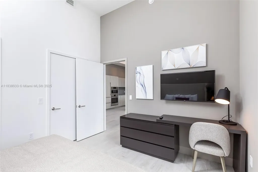4010 S Ocean Drive Hollywood FL 33019