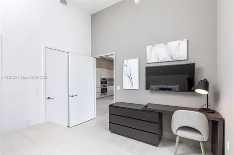 4010 S Ocean Drive Hollywood FL 33019