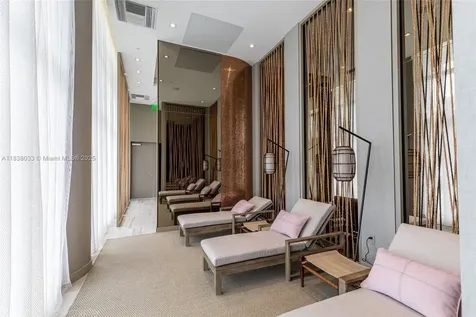 4010 S Ocean Drive Hollywood FL 33019